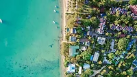 aeriel-g35e781265_1920.jpg coast line