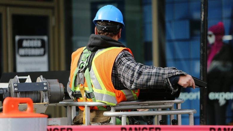 OSHA implements weekend safety checks to mitigate fall hazards