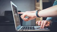 john-schnobrich-FlPc9_VocJ4-unsplash (1).jpg people use computer