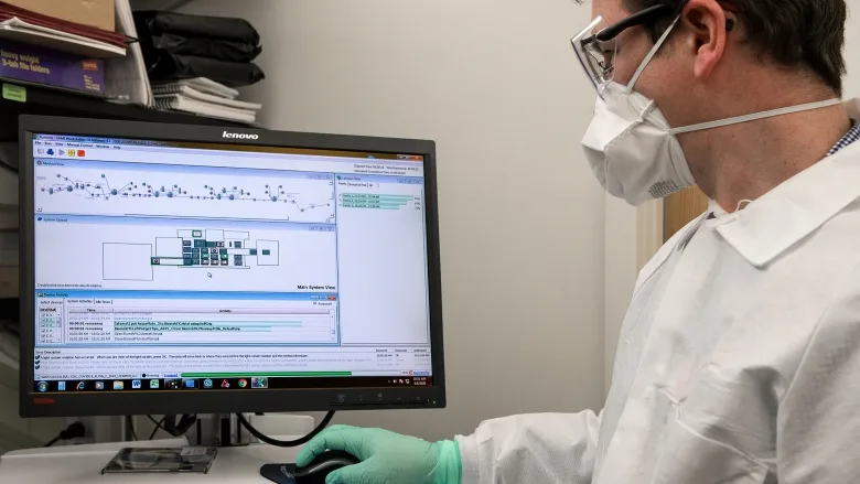 doctor uses computer