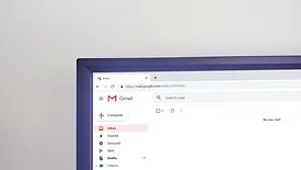 computer open to gmail