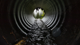 Inside-of-water-disposal-pipe-unsplash