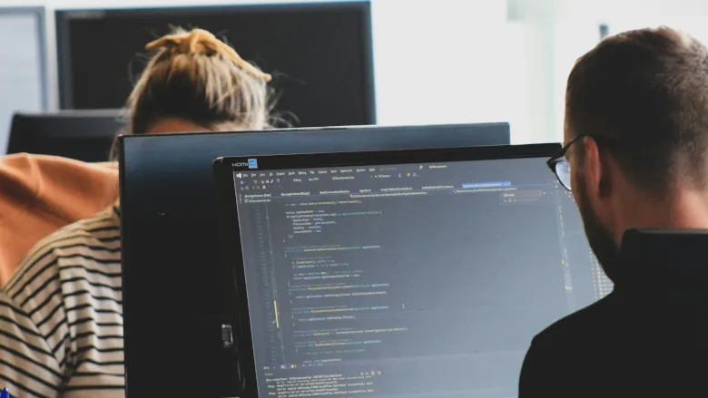 People coding People coding