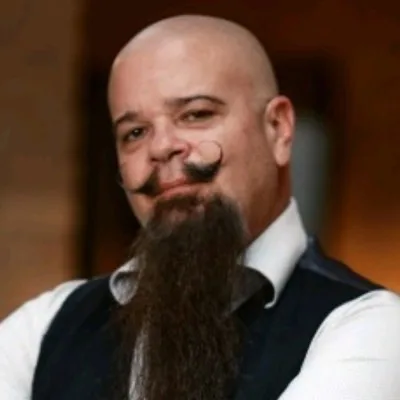 Len Noe headshot