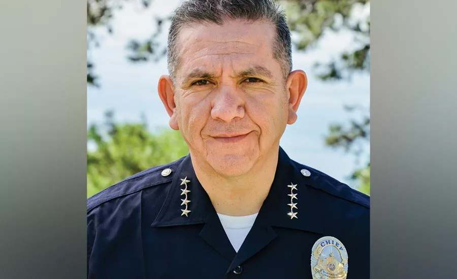 SEC1219-profile-slide2_900px