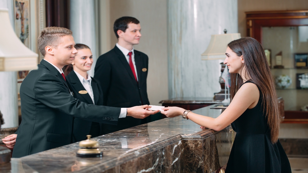 10 simple tips to ensure safety and security among hospitality workers